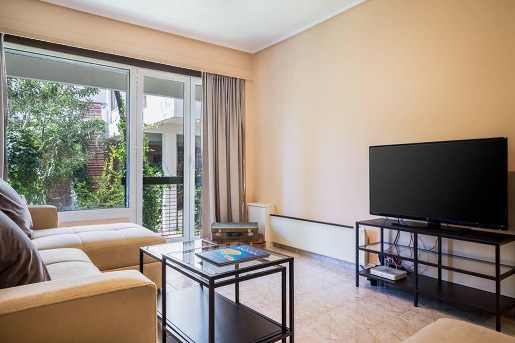 Sunny Apartment With 2 Bedrooms And Garden Glifáda Kültér fotó