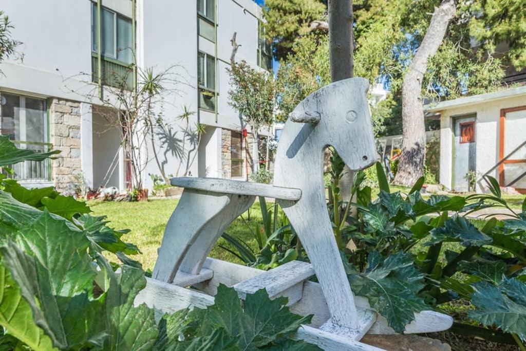 Sunny Apartment With 2 Bedrooms And Garden Glifáda Kültér fotó