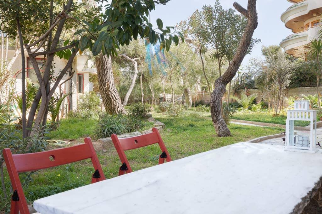 Sunny Apartment With 2 Bedrooms And Garden Glifáda Kültér fotó