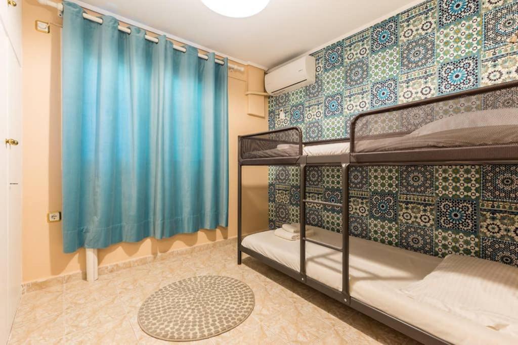 Sunny Apartment With 2 Bedrooms And Garden Glifáda Kültér fotó