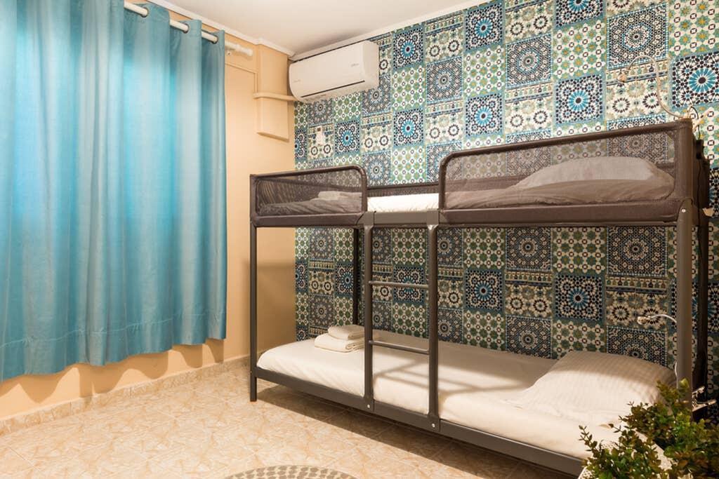 Sunny Apartment With 2 Bedrooms And Garden Glifáda Kültér fotó