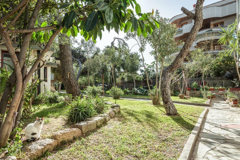 Sunny Apartment With 2 Bedrooms And Garden Glifáda Kültér fotó