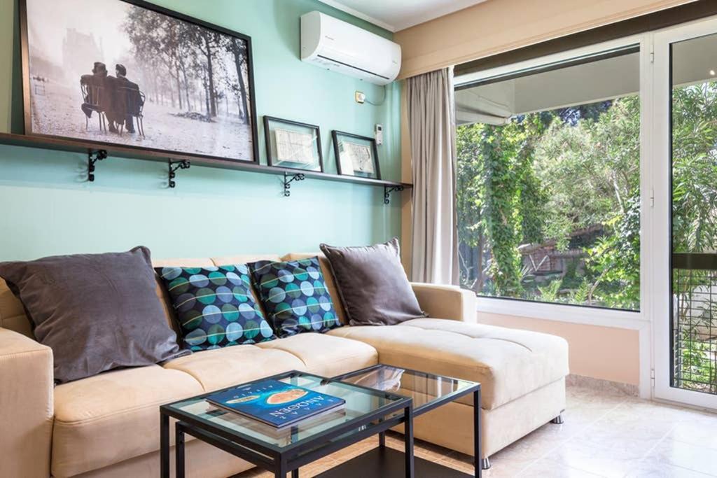 Sunny Apartment With 2 Bedrooms And Garden Glifáda Kültér fotó